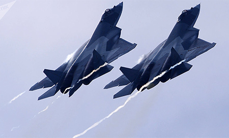 Rusia prueba con éxito sus cazas Su-57 